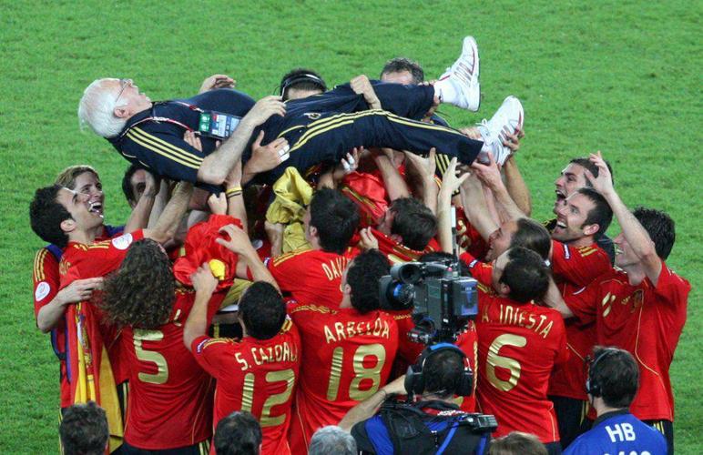西班牙足球2008欧洲杯冠军（2008欧洲杯西班牙夺冠历程）