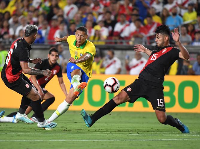 欧洲杯巴西vs秘鲁队（欧洲杯巴西vs秘鲁队直播）